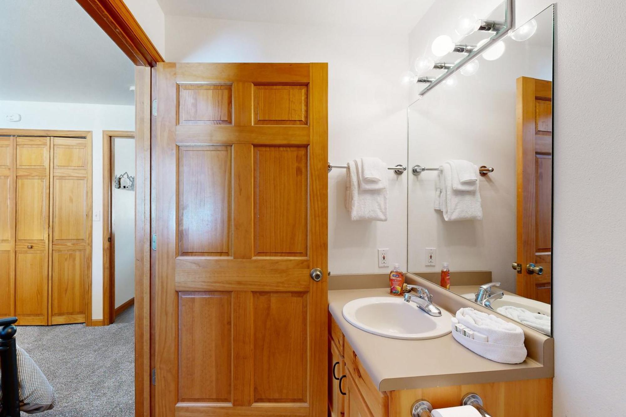 Riverview Condos Grand Lake Room photo