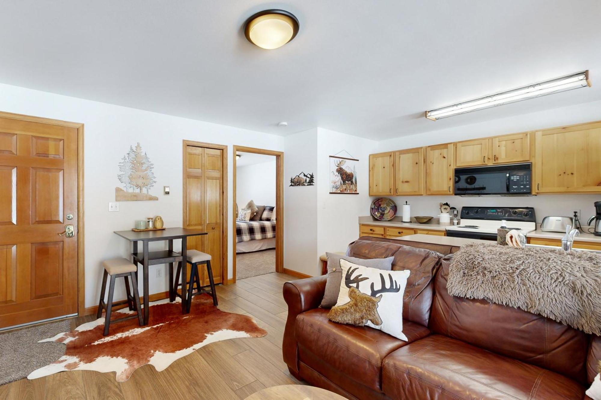 Riverview Condos Grand Lake Room photo