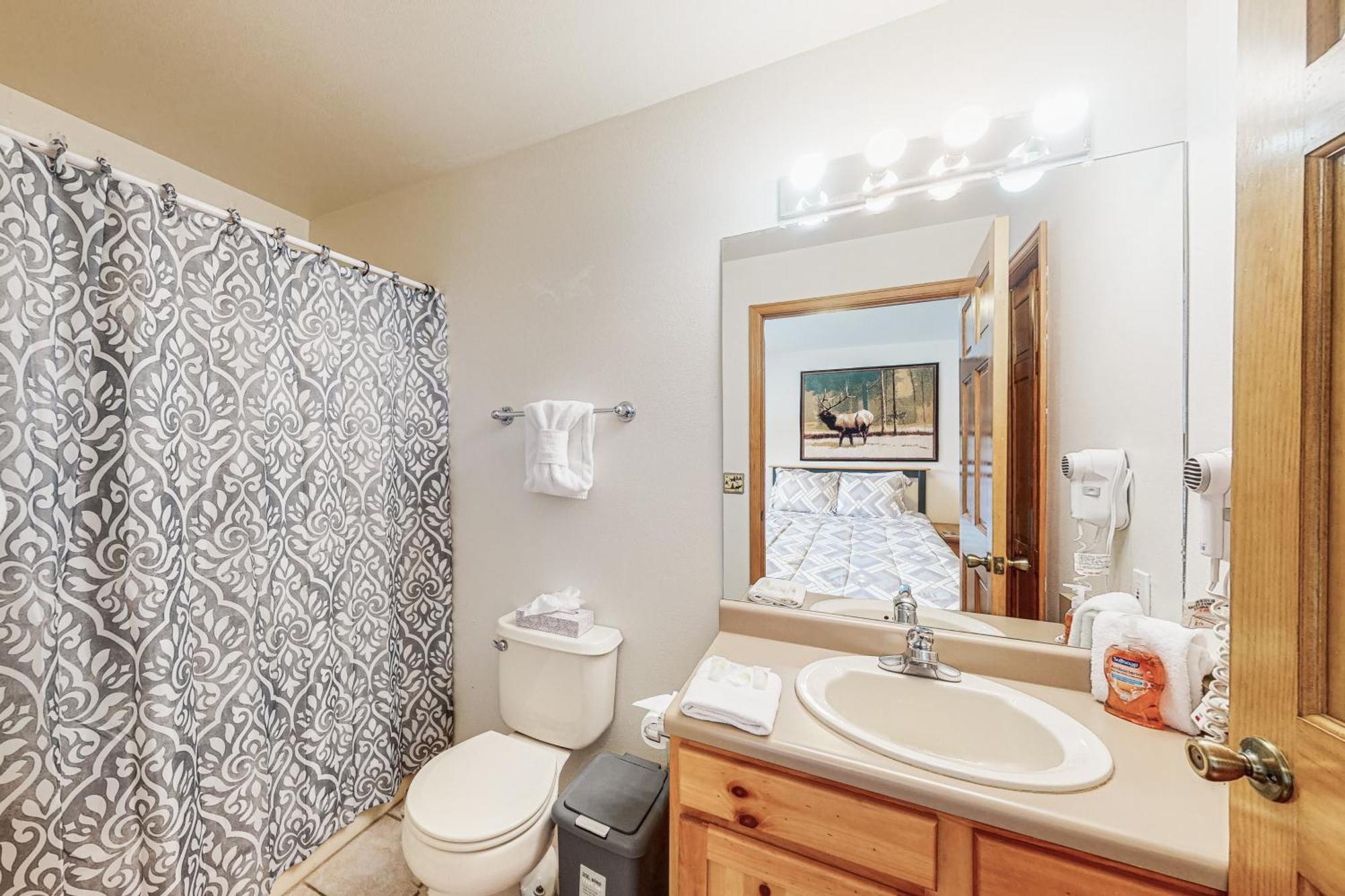 Riverview Condos Grand Lake Room photo